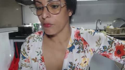 Snapshot of kattleyagray chatting on 10.09.25 KattleyaGrey online show from 10.09.25