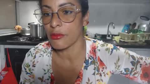 Snapshot of kattleyagray chatting on 10.22.25 KattleyaGrey online show from 10.22.25