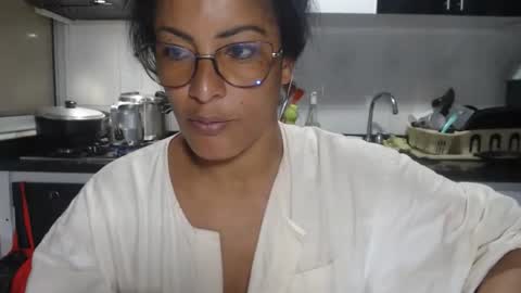Snapshot of kattleyagray chatting on 10.23.25 KattleyaGrey online show from 10.23.25