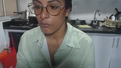 Snapshot of kattleyagray chatting on 11.01.25 KattleyaGrey online show from 11.01.25