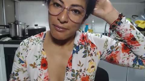 Snapshot of kattleyagray chatting on 02.28.26 KattleyaGrey online show from 02.28.26