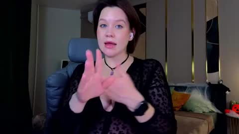 Goddess Katy            VACATION  online show from 10.26.25