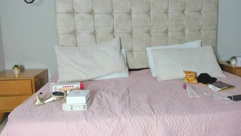 katty_cute19 online show from 04.02.26