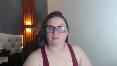 Snapshot of katty_findom_ chatting on 05.14.26 katty online show from 05.14.26