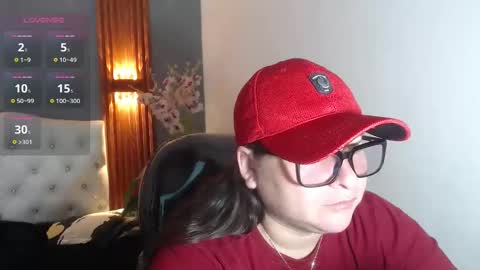 Snapshot of katty_findom_ chatting on 05.20.26 katty online show from 05.20.26