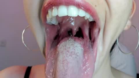 Snapshot of katty_mouth chatting on 06.04.26 Katty online show from 06.04.26