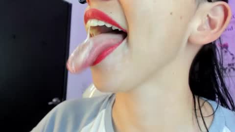 Snapshot of katty_mouth chatting on 07.27.26 Katty online show from 07.27.26