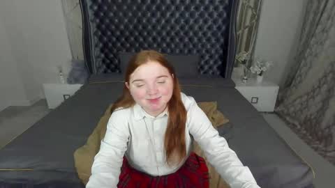 Snapshot of katty_rose8 chatting on 10.08.25 Katty online show from 10.08.25