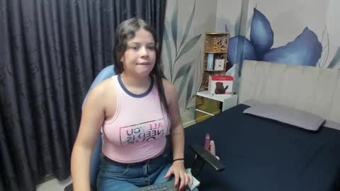 Snapshot of kattycurvy4u chatting on 02.03.25 katty online show from 02.03.25
