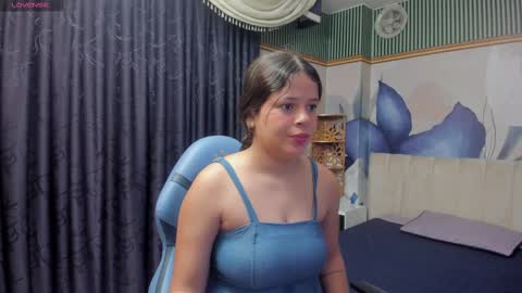 Snapshot of kattycurvy4u chatting on 02.06.25 katty online show from 02.06.25