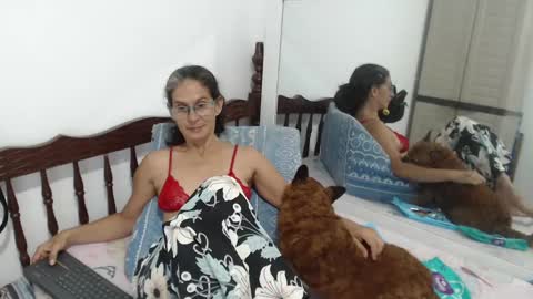 Snapshot of kattydirty144 chatting on 01.08.25 angel online show from 01.08.25