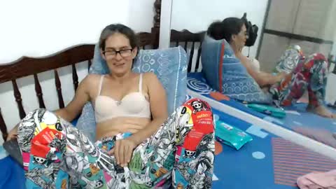 Snapshot of kattydirty144 chatting on 01.14.25 angel online show from 01.14.25