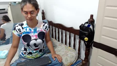 Snapshot of kattydirty144 chatting on 02.15.25 angel online show from 02.15.25