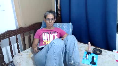 Snapshot of kattydirty144 chatting on 10.24.25 angel online show from 10.24.25