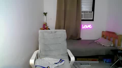 Snapshot of kattymylove chatting on 12.05.25 katty online show from 12.05.25