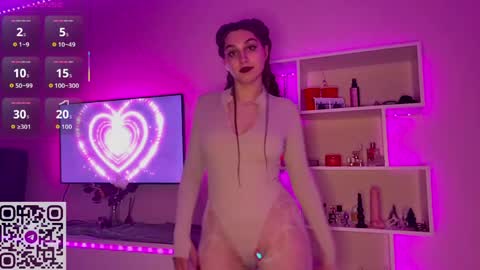 Olivia online show from 04.28.26