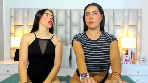 katy blonde girl and paola big boobs online show from 02.20.26