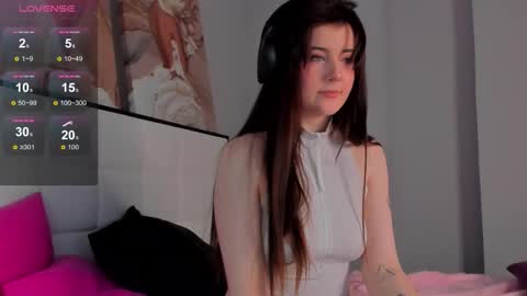 Snapshot of katy_bliss chatting on 11.02.25 katy_bliss online show from 11.02.25