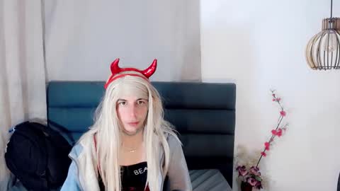 katy_cat__ online show from 02.24.26