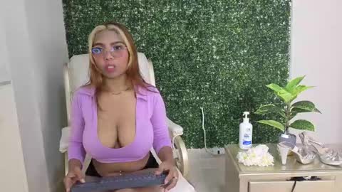 katy_love222 online show from 05.24.26