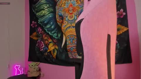 Snapshot of katy_simpsons chatting on 11.01.25 katy simpsons online show from 11.01.25