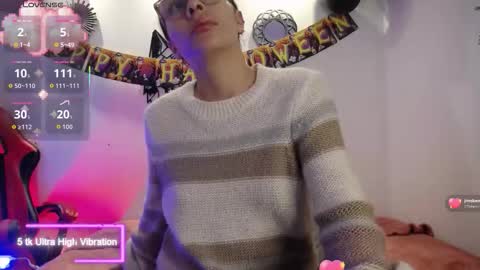 Snapshot of katy_van chatting on 10.25.25 Katy Van online show from 10.25.25