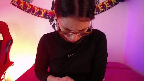 Snapshot of katy_van chatting on 11.01.25 Katy Van online show from 11.01.25