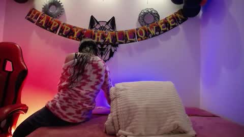 Snapshot of katy_van chatting on 11.02.25 Katy Van online show from 11.02.25