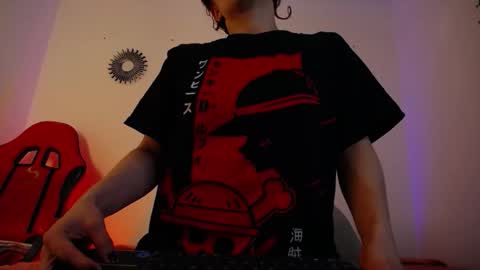 Snapshot of katy_van chatting on 11.17.25 Katy Van online show from 11.17.25