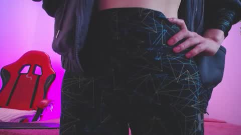 Snapshot of katy_van chatting on 11.22.25 Katy Van online show from 11.22.25