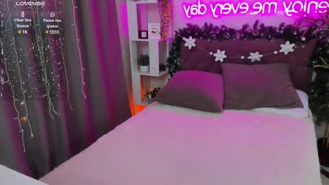 Snapshot of katyaneilson chatting on 12.24.24 Kate online show from 12.24.24