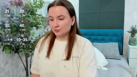Snapshot of katyaneilson chatting on 02.13.25 Kate online show from 02.13.25