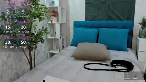 Snapshot of katyaneilson chatting on 02.16.25 Kate online show from 02.16.25