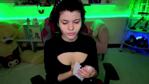 Snapshot of katyazaitseva chatting on 04.25.26 Katya online show from 04.25.26