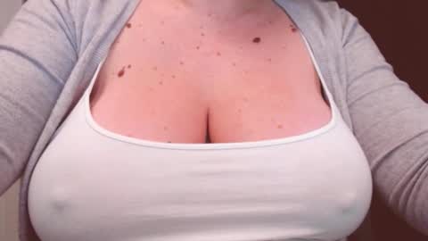 Snapshot of katynextdoor chatting on 12.05.25 Katy online show from 12.05.25