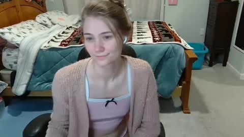 Snapshot of katynowhere chatting on 02.23.25 Katy online show from 02.23.25