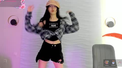 mai online show from 12.04.25