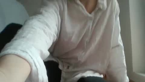 Snapshot of kawaii_snowflake chatting on 10.05.25 kawaii snowflake online show from 10.05.25