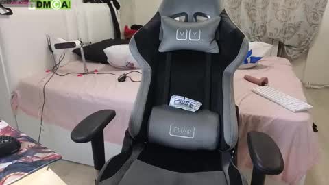 Snapshot of kawaiinullify chatting on 02.22.26 Warya online show from 02.22.26