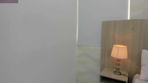   online show from 11.08.25