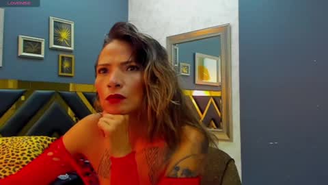 Snapshot of kaya_tatte chatting on 11.17.25 Kaya Tatte online show from 11.17.25