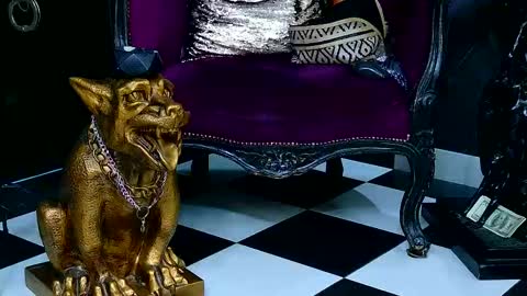 Snapshot of kayabloom chatting on 12.23.25 Kaya online show from 12.23.25