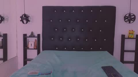 Cattleya stone online show from 01.30.25