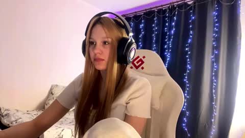 Amia online show from 03.10.26