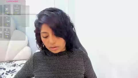 Snapshot of kaylachannell chatting on 02.14.25 kaylachannell online show from 02.14.25