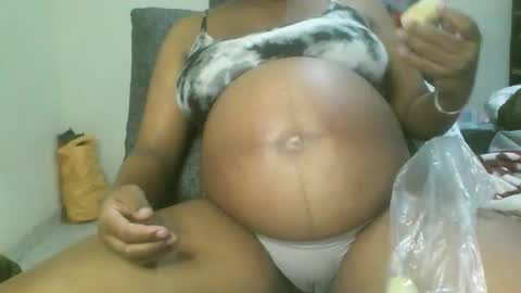 Snapshot of kaylanectah chatting on 11.09.25 kaylanectah online show from 11.09.25