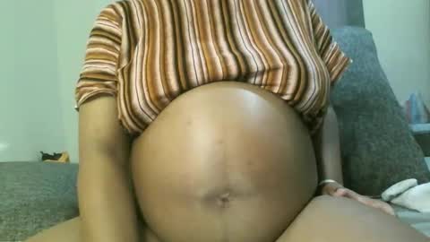 Snapshot of kaylanectah chatting on 11.16.25 kaylanectah online show from 11.16.25