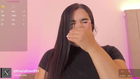 Kayla online show from 11.18.25