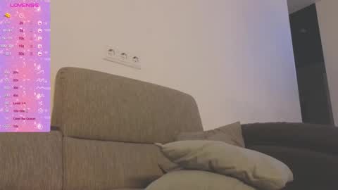 Snapshot of kaylee_ee chatting on 10.16.25 kaylee_ee online show from 10.16.25