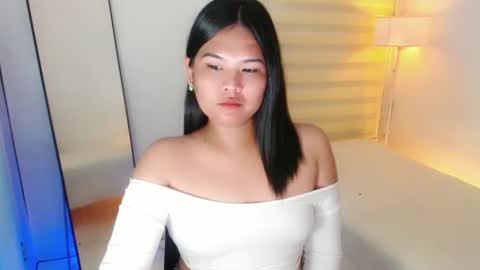 Y O U R        F U T U R E       K A Y L E E  online show from 02.15.25